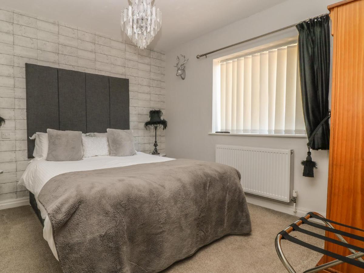 Cedar Cottage, Poulton-Le-Fylde Екстер'єр фото